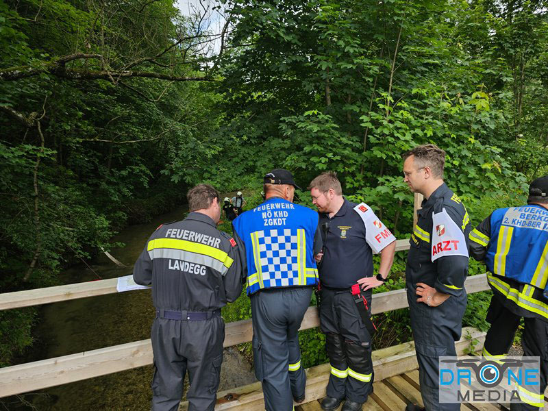 20240601 Abschnittsübung Waldbrand" 2024 in Furth-Pottenstein-Weissenbach  Foto: Christoph Seewald Drohne Media