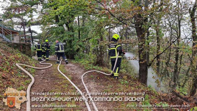 20241005_Abschnittsfeuerwehrübung in Pfaffstätten Waldgebiet Rund um die Rudolf Prokschhütte  Foto: Stefan Schneider FF Baden-Stadt