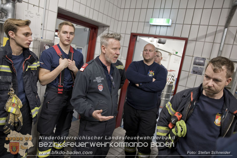 Schadstoffdienst Fortbildung 2024 des Bezirksfeuerwehrkommandos BADEN bei der BF Wien in Floridsdorf  Foto: Stefan Schneider BFKDO 