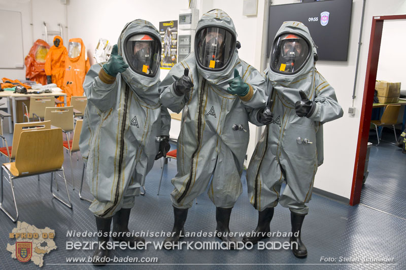 Schadstoffdienst Fortbildung 2024 des Bezirksfeuerwehrkommandos BADEN bei der BF Wien in Floridsdorf  Foto: Stefan Schneider BFKDO 