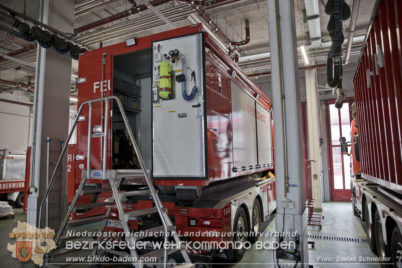 Schadstoffdienst Fortbildung 2024 des Bezirksfeuerwehrkommandos BADEN bei der BF Wien in Floridsdorf  Foto: Stefan Schneider BFKDO 