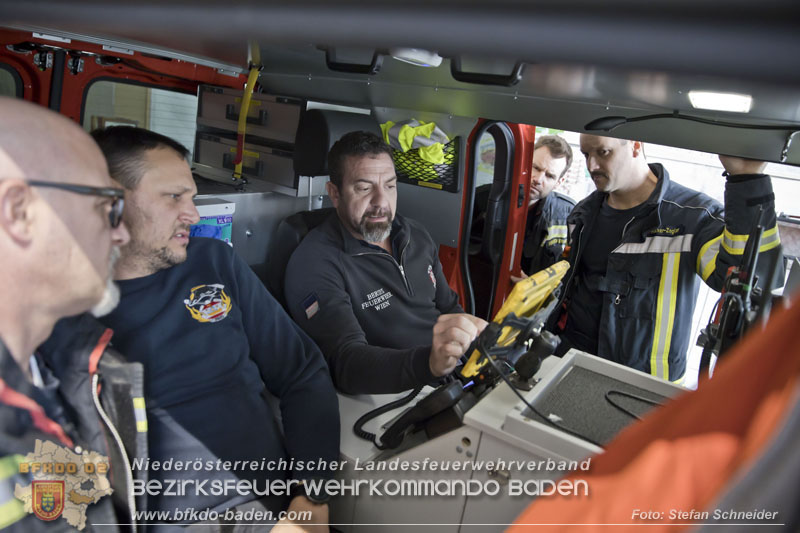Schadstoffdienst Fortbildung 2024 des Bezirksfeuerwehrkommandos BADEN bei der BF Wien in Floridsdorf  Foto: Stefan Schneider BFKDO 