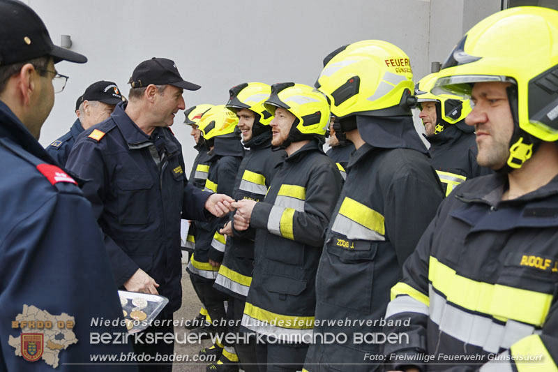 20250201_Weisse Fahne bei der Ausbildungspruefung Technische Hilfeleistung in Bronze u. Silber in Guenselsdorf  Foto: Freiwillige Feuerwehr Guenselsdorf