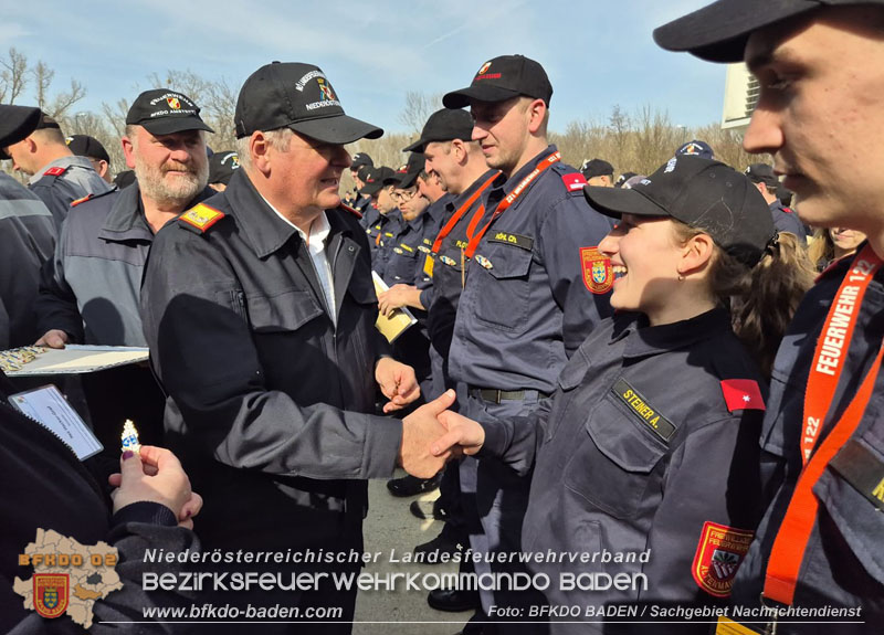 25.Bewerb um das NÖ Feuerwehr-Funkleistungsabzeichen Foto: SG ND BFKDO Baden 25.Bewerb um das NÖ Feuerwehr-Funkleistungsabzeichen Foto: SG ND BFKDO Baden