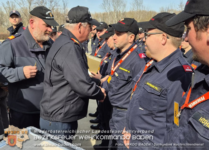 25.Bewerb um das NÖ Feuerwehr-Funkleistungsabzeichen Foto: SG ND BFKDO Baden 25.Bewerb um das NÖ Feuerwehr-Funkleistungsabzeichen Foto: SG ND BFKDO Baden