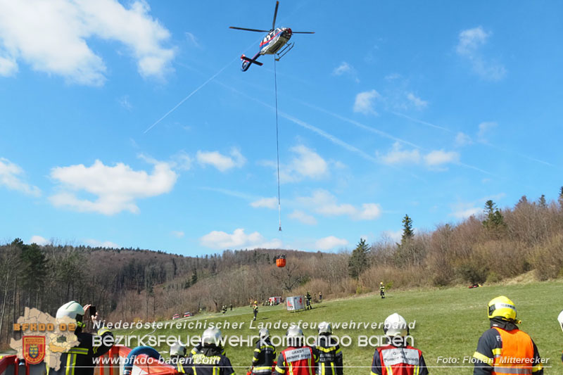 20250412_NÖ Waldbrand im Triestingtal Bzirk BADEN - Flugdienst Feuerwehr - Bundesheer und Polizei probt den Ernstfall