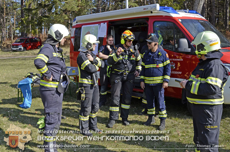 20250412_NÖ Waldbrand im Triestingtal Bzirk BADEN - Flugdienst Feuerwehr - Bundesheer und Polizei probt den Ernstfall 20250412_NÖ Waldbrand im Triestingtal Bzirk BADEN - Flugdienst Feuerwehr - Bundesheer und Polizei probt den Ernstfall