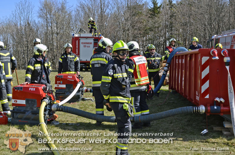 20250412_NÖ Waldbrand im Triestingtal Bzirk BADEN - Flugdienst Feuerwehr - Bundesheer und Polizei probt den Ernstfall 20250412_NÖ Waldbrand im Triestingtal Bzirk BADEN - Flugdienst Feuerwehr - Bundesheer und Polizei probt den Ernstfall