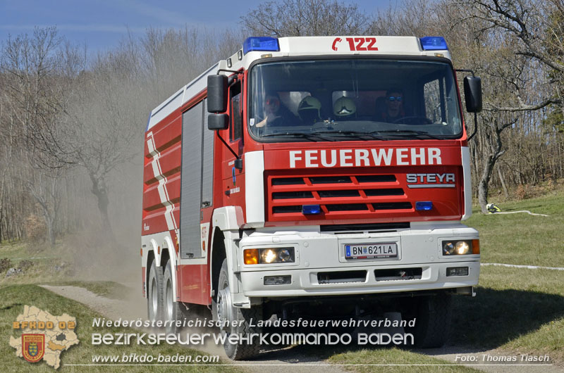 20250412_NÖ Waldbrand im Triestingtal Bzirk BADEN - Flugdienst Feuerwehr - Bundesheer und Polizei probt den Ernstfall 20250412_NÖ Waldbrand im Triestingtal Bzirk BADEN - Flugdienst Feuerwehr - Bundesheer und Polizei probt den Ernstfall
