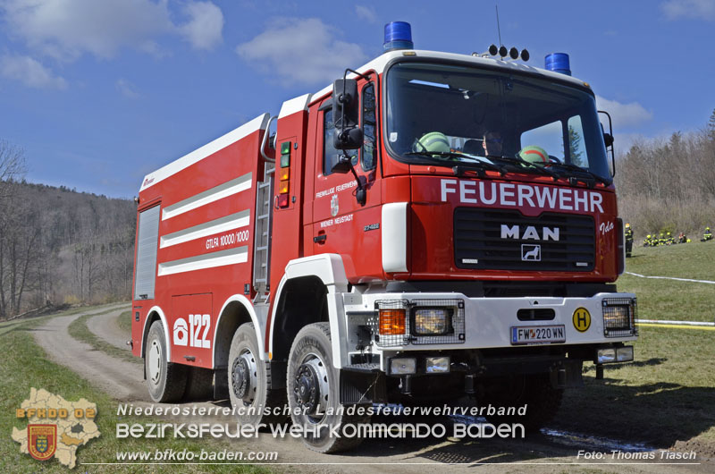 20250412_NÖ Waldbrand im Triestingtal Bzirk BADEN - Flugdienst Feuerwehr - Bundesheer und Polizei probt den Ernstfall 20250412_NÖ Waldbrand im Triestingtal Bzirk BADEN - Flugdienst Feuerwehr - Bundesheer und Polizei probt den Ernstfall