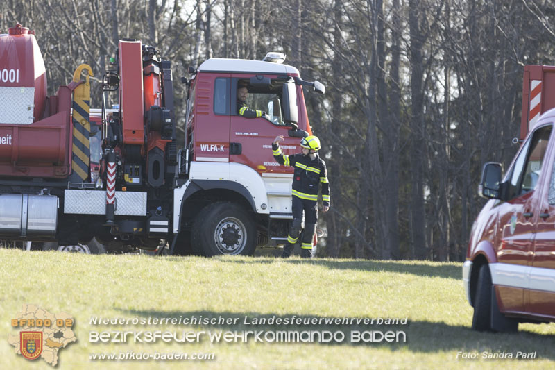 20250412_NÖ Waldbrand im Triestingtal Bzirk BADEN - Flugdienst Feuerwehr - Bundesheer und Polizei probt den Ernstfall 20250412_NÖ Waldbrand im Triestingtal Bzirk BADEN - Flugdienst Feuerwehr - Bundesheer und Polizei probt den Ernstfall