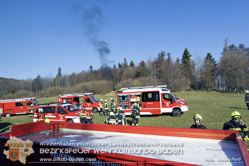 20250412_NÖ Waldbrand im Triestingtal Bzirk BADEN - Flugdienst Feuerwehr - Bundesheer und Polizei probt den Ernstfall 20250412_NÖ Waldbrand im Triestingtal Bzirk BADEN - Flugdienst Feuerwehr - Bundesheer und Polizei probt den Ernstfall