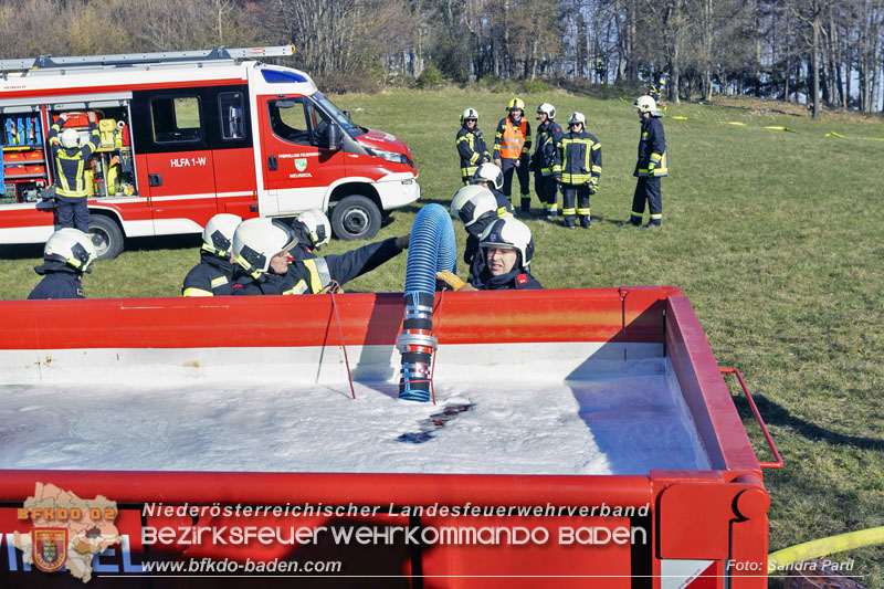 20250412_NÖ Waldbrand im Triestingtal Bzirk BADEN - Flugdienst Feuerwehr - Bundesheer und Polizei probt den Ernstfall 20250412_NÖ Waldbrand im Triestingtal Bzirk BADEN - Flugdienst Feuerwehr - Bundesheer und Polizei probt den Ernstfall