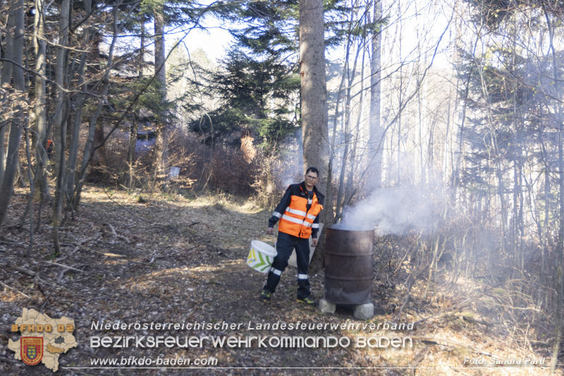 20250412_NÖ Waldbrand im Triestingtal Bzirk BADEN - Flugdienst Feuerwehr - Bundesheer und Polizei probt den Ernstfall 20250412_NÖ Waldbrand im Triestingtal Bzirk BADEN - Flugdienst Feuerwehr - Bundesheer und Polizei probt den Ernstfall