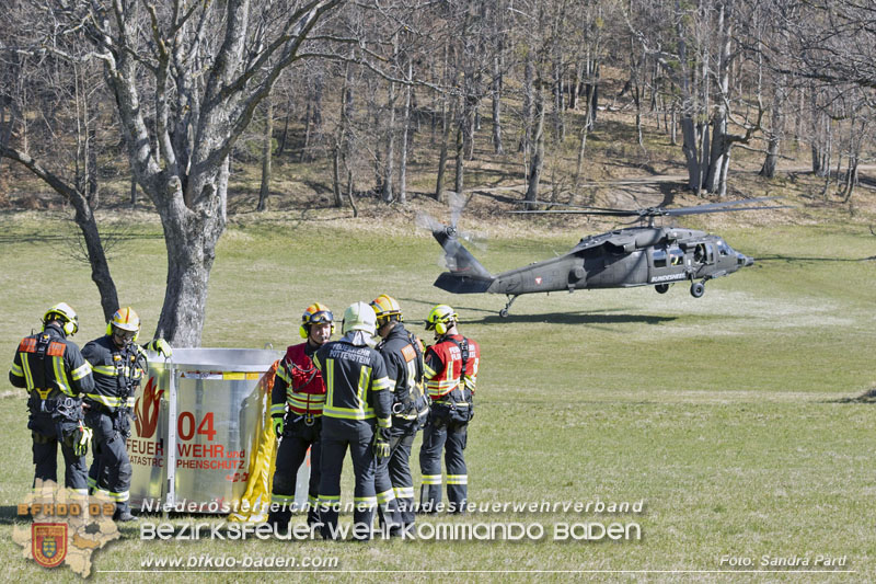 20250412_NÖ Waldbrand im Triestingtal Bzirk BADEN - Flugdienst Feuerwehr - Bundesheer und Polizei probt den Ernstfall 20250412_NÖ Waldbrand im Triestingtal Bzirk BADEN - Flugdienst Feuerwehr - Bundesheer und Polizei probt den Ernstfall