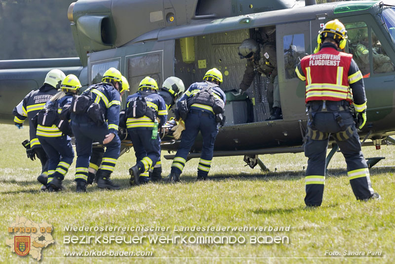 20250412_NÖ Waldbrand im Triestingtal Bzirk BADEN - Flugdienst Feuerwehr - Bundesheer und Polizei probt den Ernstfall 20250412_NÖ Waldbrand im Triestingtal Bzirk BADEN - Flugdienst Feuerwehr - Bundesheer und Polizei probt den Ernstfall