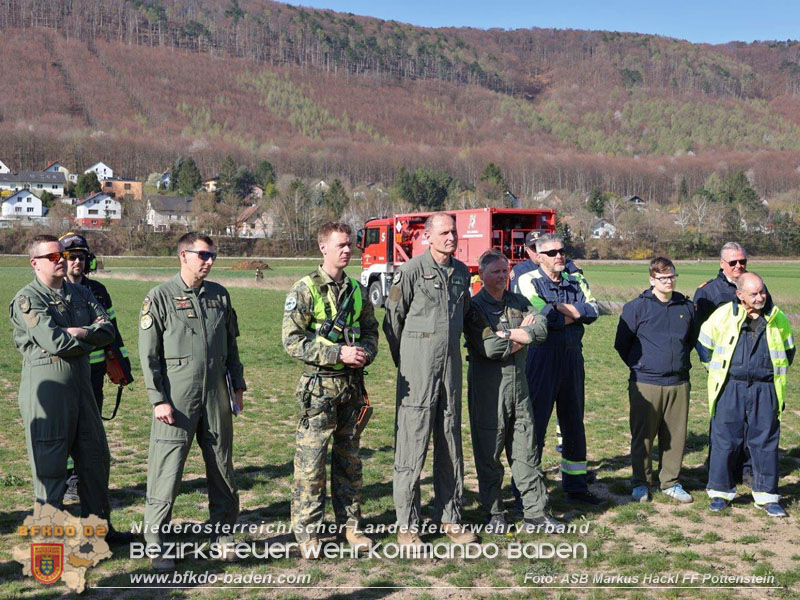 20250412_NÖ Waldbrand im Triestingtal Bzirk BADEN - Flugdienst Feuerwehr - Bundesheer und Polizei probt den Ernstfall 20250412_NÖ Waldbrand im Triestingtal Bzirk BADEN - Flugdienst Feuerwehr - Bundesheer und Polizei probt den Ernstfall