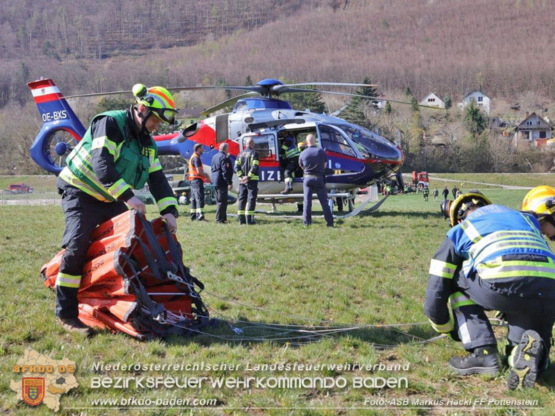 20250412_NÖ Waldbrand im Triestingtal Bzirk BADEN - Flugdienst Feuerwehr - Bundesheer und Polizei probt den Ernstfall 20250412_NÖ Waldbrand im Triestingtal Bzirk BADEN - Flugdienst Feuerwehr - Bundesheer und Polizei probt den Ernstfall
