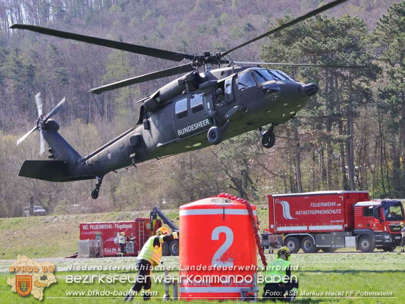 20250412_NÖ Waldbrand im Triestingtal Bzirk BADEN - Flugdienst Feuerwehr - Bundesheer und Polizei probt den Ernstfall 20250412_NÖ Waldbrand im Triestingtal Bzirk BADEN - Flugdienst Feuerwehr - Bundesheer und Polizei probt den Ernstfall
