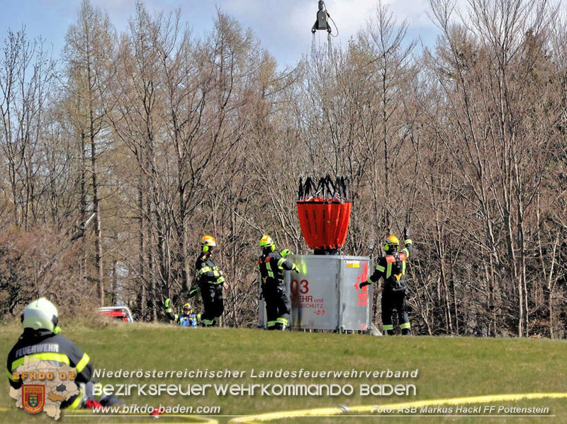20250412_NÖ Waldbrand im Triestingtal Bzirk BADEN - Flugdienst Feuerwehr - Bundesheer und Polizei probt den Ernstfall 20250412_NÖ Waldbrand im Triestingtal Bzirk BADEN - Flugdienst Feuerwehr - Bundesheer und Polizei probt den Ernstfall