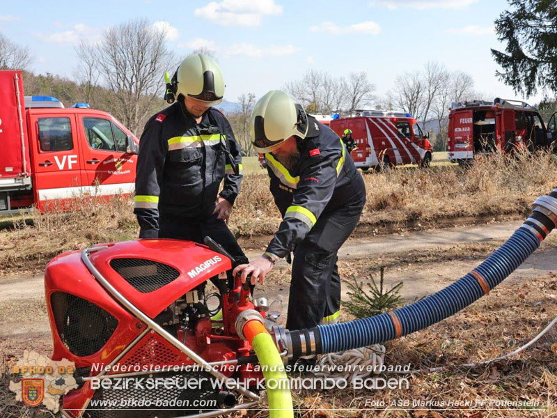 20250412_NÖ Waldbrand im Triestingtal Bzirk BADEN - Flugdienst Feuerwehr - Bundesheer und Polizei probt den Ernstfall 20250412_NÖ Waldbrand im Triestingtal Bzirk BADEN - Flugdienst Feuerwehr - Bundesheer und Polizei probt den Ernstfall