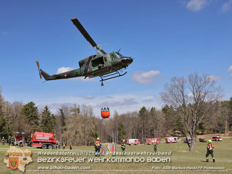 20250412_NÖ Waldbrand im Triestingtal Bzirk BADEN - Flugdienst Feuerwehr - Bundesheer und Polizei probt den Ernstfall 20250412_NÖ Waldbrand im Triestingtal Bzirk BADEN - Flugdienst Feuerwehr - Bundesheer und Polizei probt den Ernstfall
