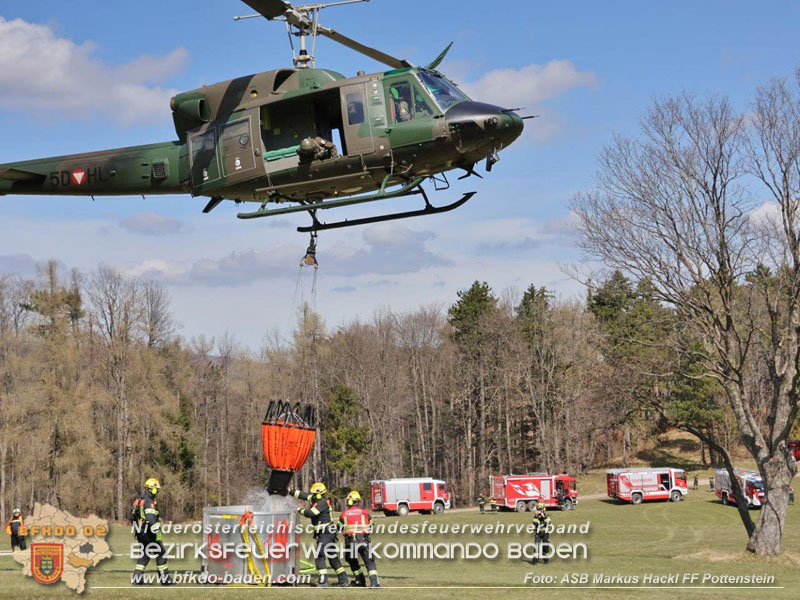 20250412_NÖ Waldbrand im Triestingtal Bzirk BADEN - Flugdienst Feuerwehr - Bundesheer und Polizei probt den Ernstfall 20250412_NÖ Waldbrand im Triestingtal Bzirk BADEN - Flugdienst Feuerwehr - Bundesheer und Polizei probt den Ernstfall