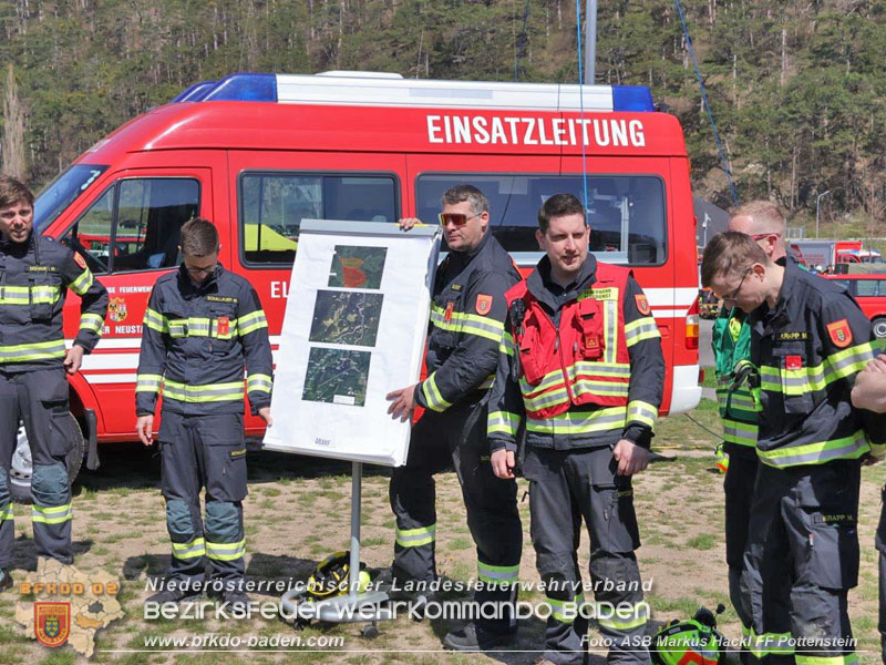 20250412_NÖ Waldbrand im Triestingtal Bzirk BADEN - Flugdienst Feuerwehr - Bundesheer und Polizei probt den Ernstfall 20250412_NÖ Waldbrand im Triestingtal Bzirk BADEN - Flugdienst Feuerwehr - Bundesheer und Polizei probt den Ernstfall