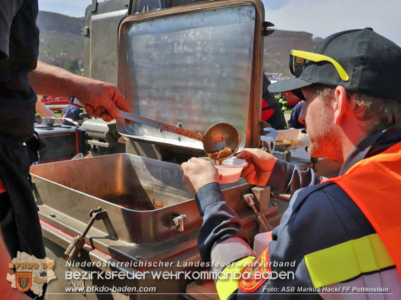 20250412_NÖ Waldbrand im Triestingtal Bzirk BADEN - Flugdienst Feuerwehr - Bundesheer und Polizei probt den Ernstfall 20250412_NÖ Waldbrand im Triestingtal Bzirk BADEN - Flugdienst Feuerwehr - Bundesheer und Polizei probt den Ernstfall