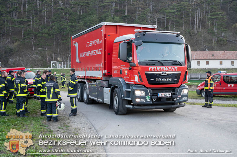 20250412_NÖ Waldbrand im Triestingtal Bzirk BADEN - Flugdienst Feuerwehr - Bundesheer und Polizei probt den Ernstfall 20250412_NÖ Waldbrand im Triestingtal Bzirk BADEN - Flugdienst Feuerwehr - Bundesheer und Polizei probt den Ernstfall