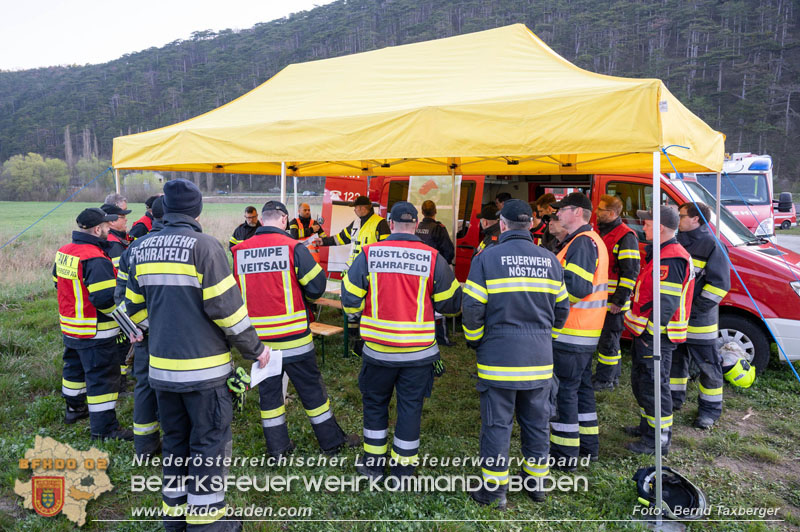 20250412_NÖ Waldbrand im Triestingtal Bzirk BADEN - Flugdienst Feuerwehr - Bundesheer und Polizei probt den Ernstfall 20250412_NÖ Waldbrand im Triestingtal Bzirk BADEN - Flugdienst Feuerwehr - Bundesheer und Polizei probt den Ernstfall