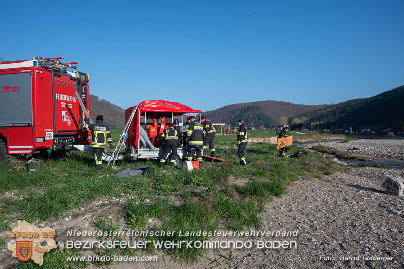 20250412_NÖ Waldbrand im Triestingtal Bzirk BADEN - Flugdienst Feuerwehr - Bundesheer und Polizei probt den Ernstfall 20250412_NÖ Waldbrand im Triestingtal Bzirk BADEN - Flugdienst Feuerwehr - Bundesheer und Polizei probt den Ernstfall