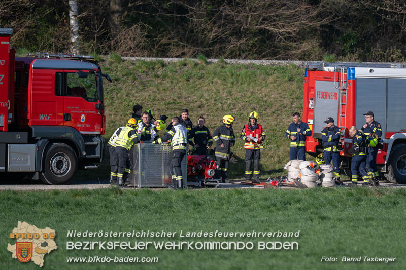 20250412_NÖ Waldbrand im Triestingtal Bzirk BADEN - Flugdienst Feuerwehr - Bundesheer und Polizei probt den Ernstfall 20250412_NÖ Waldbrand im Triestingtal Bzirk BADEN - Flugdienst Feuerwehr - Bundesheer und Polizei probt den Ernstfall