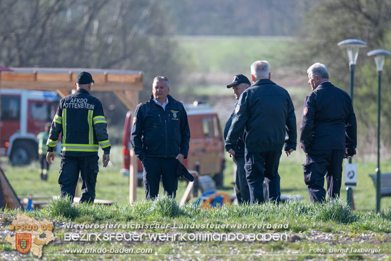 20250412_NÖ Waldbrand im Triestingtal Bzirk BADEN - Flugdienst Feuerwehr - Bundesheer und Polizei probt den Ernstfall 20250412_NÖ Waldbrand im Triestingtal Bzirk BADEN - Flugdienst Feuerwehr - Bundesheer und Polizei probt den Ernstfall