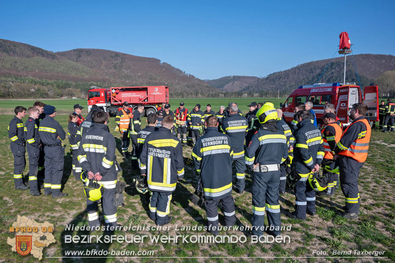 20250412_NÖ Waldbrand im Triestingtal Bzirk BADEN - Flugdienst Feuerwehr - Bundesheer und Polizei probt den Ernstfall 20250412_NÖ Waldbrand im Triestingtal Bzirk BADEN - Flugdienst Feuerwehr - Bundesheer und Polizei probt den Ernstfall