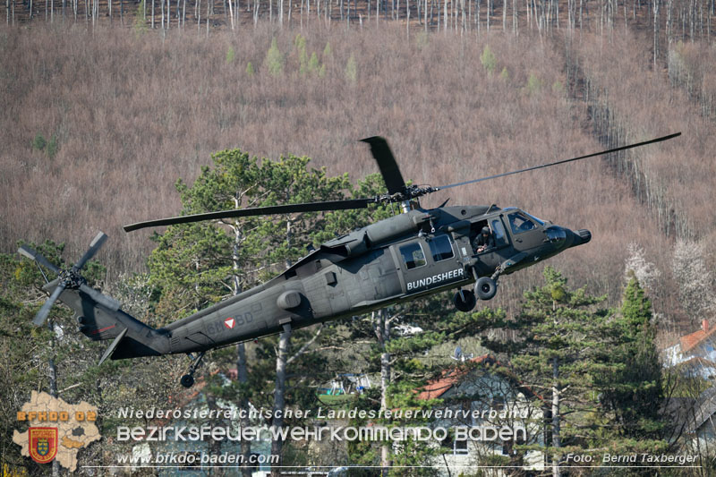 20250412_NÖ Waldbrand im Triestingtal Bzirk BADEN - Flugdienst Feuerwehr - Bundesheer und Polizei probt den Ernstfall 20250412_NÖ Waldbrand im Triestingtal Bzirk BADEN - Flugdienst Feuerwehr - Bundesheer und Polizei probt den Ernstfall