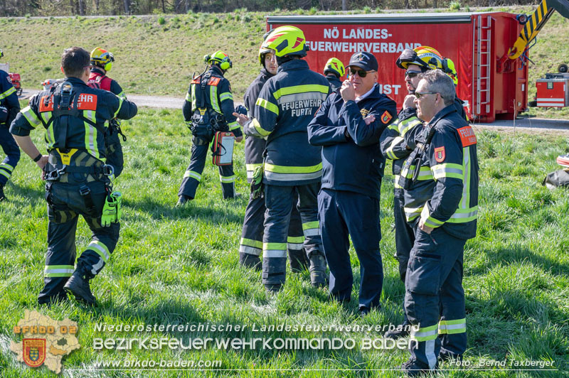 20250412_NÖ Waldbrand im Triestingtal Bzirk BADEN - Flugdienst Feuerwehr - Bundesheer und Polizei probt den Ernstfall 20250412_NÖ Waldbrand im Triestingtal Bzirk BADEN - Flugdienst Feuerwehr - Bundesheer und Polizei probt den Ernstfall