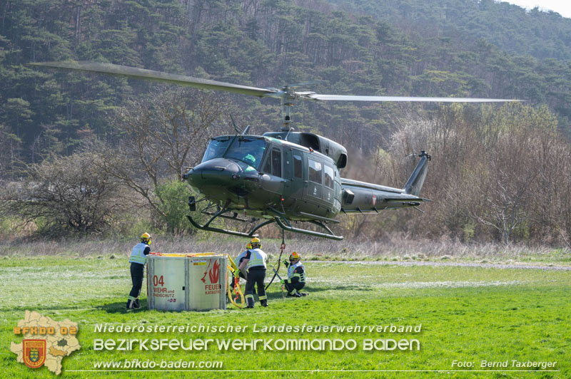 20250412_NÖ Waldbrand im Triestingtal Bzirk BADEN - Flugdienst Feuerwehr - Bundesheer und Polizei probt den Ernstfall 20250412_NÖ Waldbrand im Triestingtal Bzirk BADEN - Flugdienst Feuerwehr - Bundesheer und Polizei probt den Ernstfall