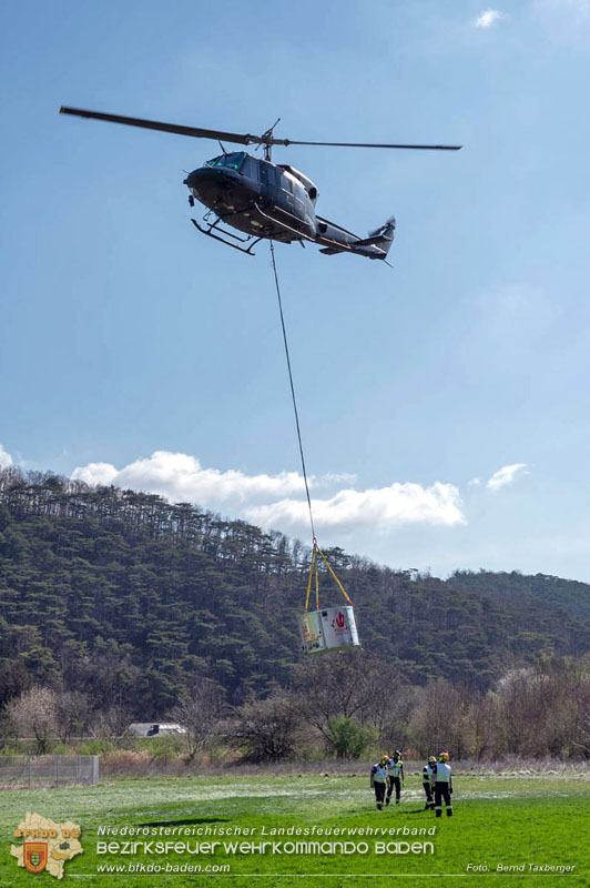 20250412_NÖ Waldbrand im Triestingtal Bzirk BADEN - Flugdienst Feuerwehr - Bundesheer und Polizei probt den Ernstfall 20250412_NÖ Waldbrand im Triestingtal Bzirk BADEN - Flugdienst Feuerwehr - Bundesheer und Polizei probt den Ernstfall