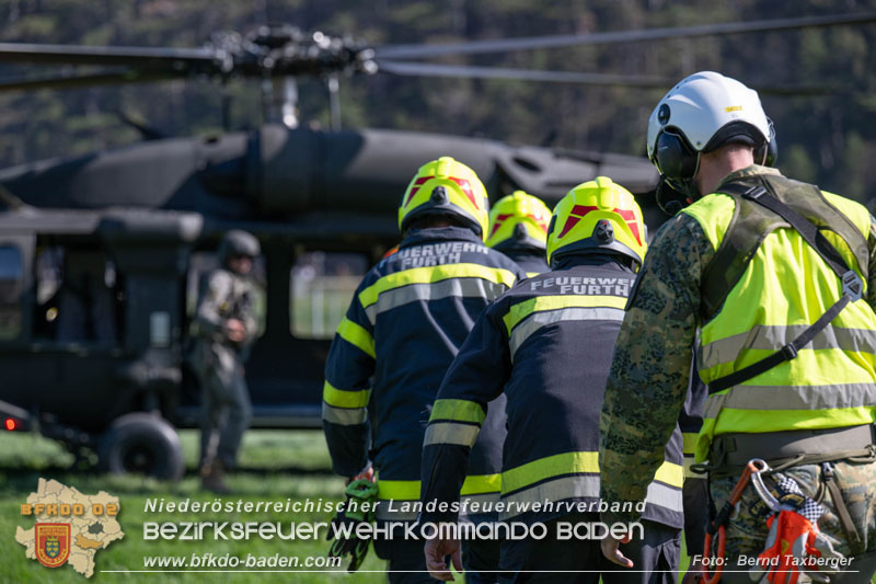 20250412_NÖ Waldbrand im Triestingtal Bzirk BADEN - Flugdienst Feuerwehr - Bundesheer und Polizei probt den Ernstfall 20250412_NÖ Waldbrand im Triestingtal Bzirk BADEN - Flugdienst Feuerwehr - Bundesheer und Polizei probt den Ernstfall