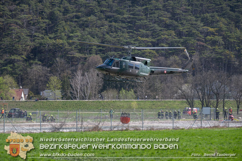 20250412_NÖ Waldbrand im Triestingtal Bzirk BADEN - Flugdienst Feuerwehr - Bundesheer und Polizei probt den Ernstfall 20250412_NÖ Waldbrand im Triestingtal Bzirk BADEN - Flugdienst Feuerwehr - Bundesheer und Polizei probt den Ernstfall