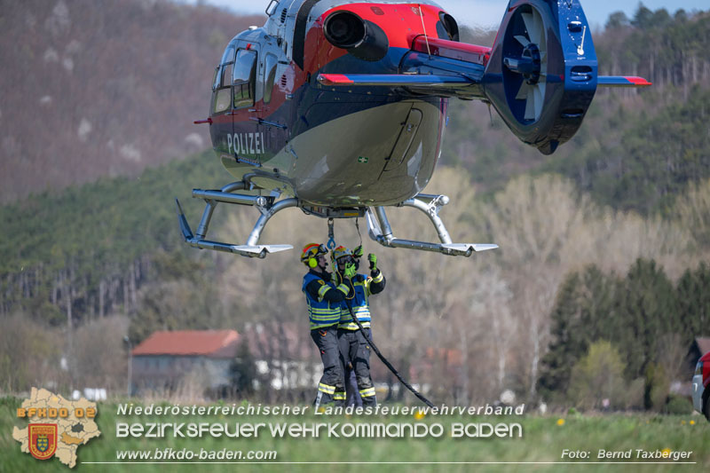 20250412_NÖ Waldbrand im Triestingtal Bzirk BADEN - Flugdienst Feuerwehr - Bundesheer und Polizei probt den Ernstfall 20250412_NÖ Waldbrand im Triestingtal Bzirk BADEN - Flugdienst Feuerwehr - Bundesheer und Polizei probt den Ernstfall