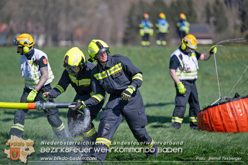 20250412_NÖ Waldbrand im Triestingtal Bzirk BADEN - Flugdienst Feuerwehr - Bundesheer und Polizei probt den Ernstfall 20250412_NÖ Waldbrand im Triestingtal Bzirk BADEN - Flugdienst Feuerwehr - Bundesheer und Polizei probt den Ernstfall 20250412_NÖ Waldbrand im Triestingtal Bzirk BADEN - Flugdienst Feuerwehr - Bundesheer und Polizei probt den Ernstfall 20250412_NÖ Waldbrand im Triestingtal Bzirk BADEN - Flugdienst Feuerwehr - Bundesheer und Polizei probt den Ernstfall