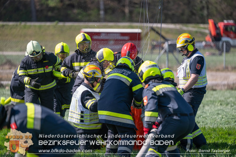 20250412_NÖ Waldbrand im Triestingtal Bzirk BADEN - Flugdienst Feuerwehr - Bundesheer und Polizei probt den Ernstfall 20250412_NÖ Waldbrand im Triestingtal Bzirk BADEN - Flugdienst Feuerwehr - Bundesheer und Polizei probt den Ernstfall 20250412_NÖ Waldbrand im Triestingtal Bzirk BADEN - Flugdienst Feuerwehr - Bundesheer und Polizei probt den Ernstfall 20250412_NÖ Waldbrand im Triestingtal Bzirk BADEN - Flugdienst Feuerwehr - Bundesheer und Polizei probt den Ernstfall
