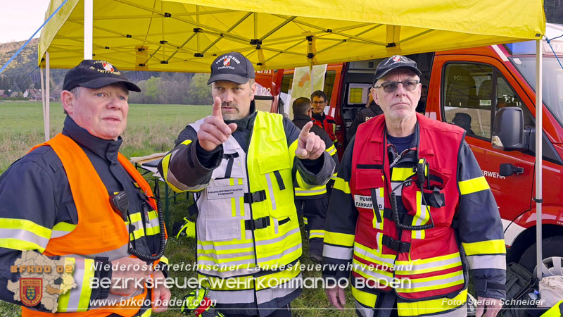 20250412_NÖ Waldbrand im Triestingtal Bzirk BADEN - Flugdienst Feuerwehr - Bundesheer und Polizei probt den Ernstfall 20250412_NÖ Waldbrand im Triestingtal Bzirk BADEN - Flugdienst Feuerwehr - Bundesheer und Polizei probt den Ernstfall