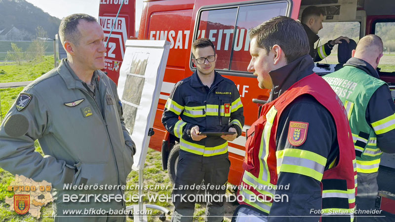 20250412_NÖ Waldbrand im Triestingtal Bzirk BADEN - Flugdienst Feuerwehr - Bundesheer und Polizei probt den Ernstfall 20250412_NÖ Waldbrand im Triestingtal Bzirk BADEN - Flugdienst Feuerwehr - Bundesheer und Polizei probt den Ernstfall