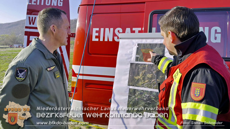 20250412_NÖ Waldbrand im Triestingtal Bzirk BADEN - Flugdienst Feuerwehr - Bundesheer und Polizei probt den Ernstfall 20250412_NÖ Waldbrand im Triestingtal Bzirk BADEN - Flugdienst Feuerwehr - Bundesheer und Polizei probt den Ernstfall