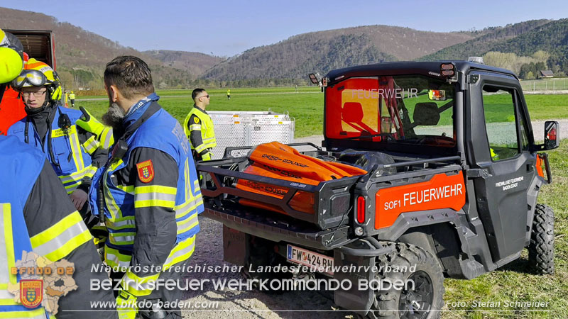 20250412_NÖ Waldbrand im Triestingtal Bzirk BADEN - Flugdienst Feuerwehr - Bundesheer und Polizei probt den Ernstfall 20250412_NÖ Waldbrand im Triestingtal Bzirk BADEN - Flugdienst Feuerwehr - Bundesheer und Polizei probt den Ernstfall