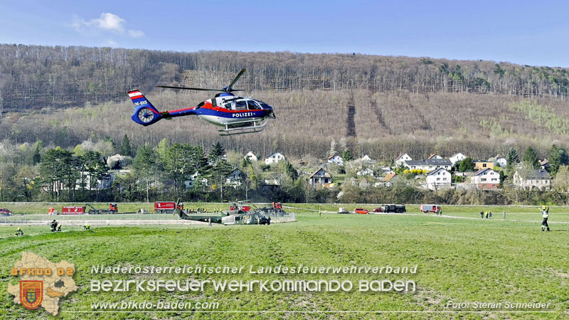 20250412_NÖ Waldbrand im Triestingtal Bzirk BADEN - Flugdienst Feuerwehr - Bundesheer und Polizei probt den Ernstfall 20250412_NÖ Waldbrand im Triestingtal Bzirk BADEN - Flugdienst Feuerwehr - Bundesheer und Polizei probt den Ernstfall