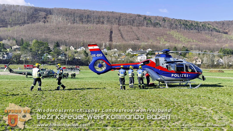 20250412_NÖ Waldbrand im Triestingtal Bzirk BADEN - Flugdienst Feuerwehr - Bundesheer und Polizei probt den Ernstfall 20250412_NÖ Waldbrand im Triestingtal Bzirk BADEN - Flugdienst Feuerwehr - Bundesheer und Polizei probt den Ernstfall